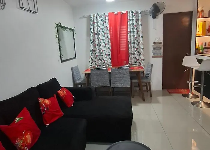 Four Es Apartment