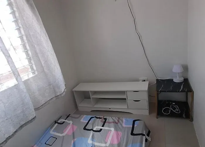 Four Es Apartment San Fernando (Cebu)