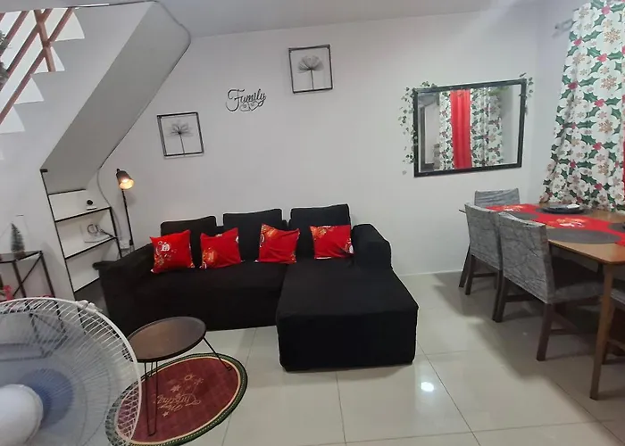 Four Es Apartment *